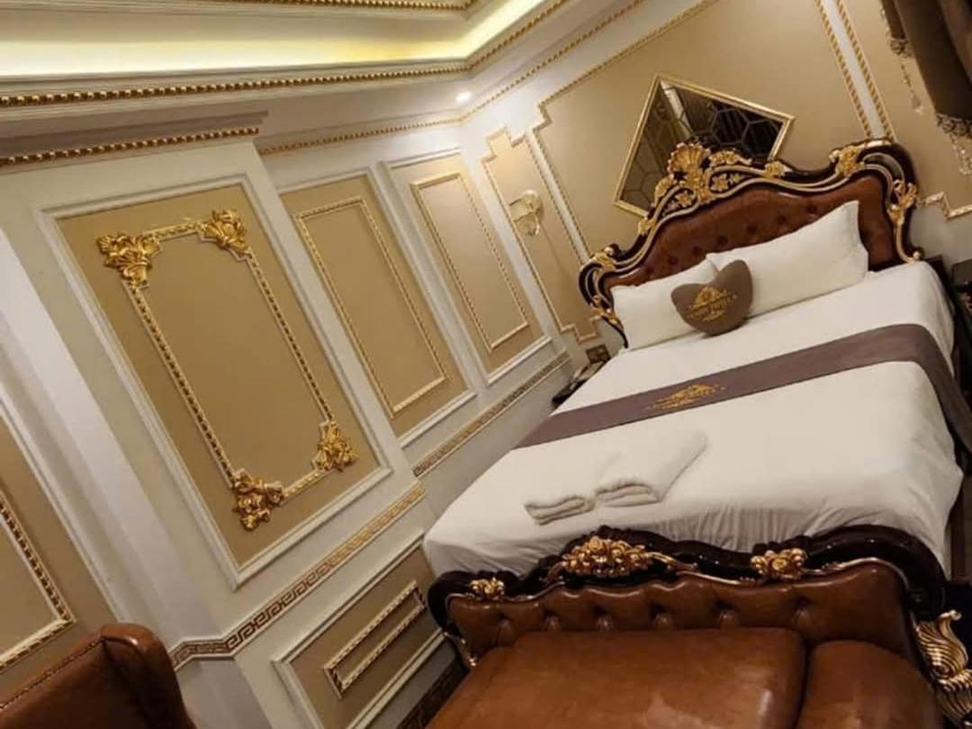 Rosa TP. Hồ Chí Minh